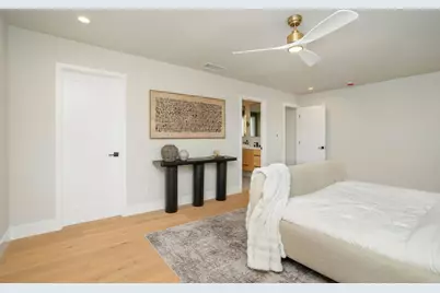 219 W Acacia Ave, El Segundo, CA 90245 - Photo 18