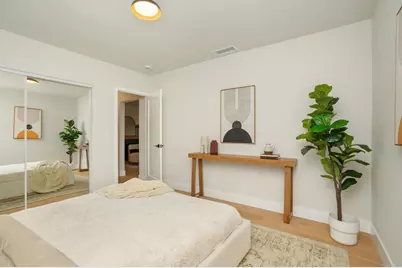 219 W Acacia Ave, El Segundo, CA 90245 - Photo 22