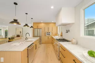 219 W Acacia Ave, El Segundo, CA 90245 - Photo 12
