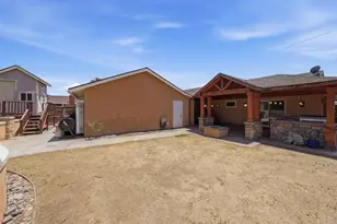 670 N Citrus Ave, Escondido, CA 92027 - Photo 28