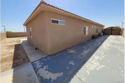 1368 Van Buren, Salton City, CA 92274 - Photo 36