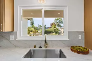 4588 Manitou Way, San Diego, CA 92117 - Photo 2