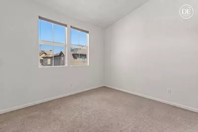1880 Aubrives Place ##2134, Chula Vista, CA 91913 - Photo 18