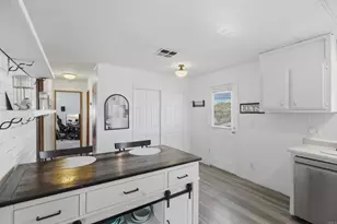 718 Sycamore Ave, Vista, CA 92083 - Photo 8