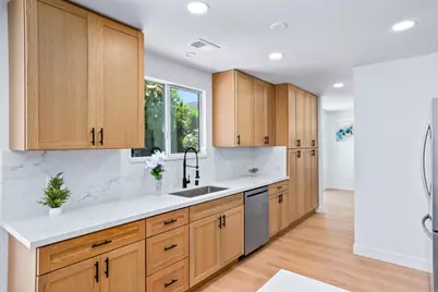 7043 Bobhird Drive, San Diego, CA 92119 - Photo 4