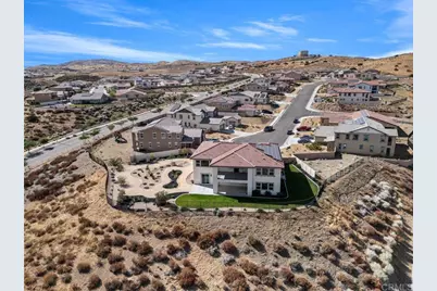 39210 Stallion Drive, Palmdale, CA 93551 - Photo 32