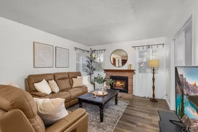 1941 Wellington Lane #1, Vista, CA 92081 - Photo 2
