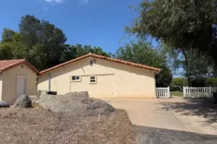 2185 Via Dieguenos, Alpine, CA 91901 - Photo 2
