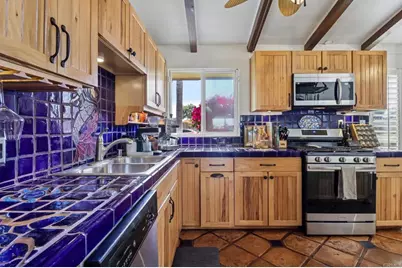 410 Santa Clara Drive, Vista, CA 92083 - Photo 2