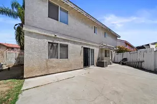 5542 Sun Ln, Bell Gardens, CA 90201 - Photo 18