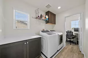 28464 Fressia Dr, Winchester, CA 92596 - Photo 14