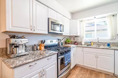 818 E Washington Avenue, Escondido, CA 92025 - Photo 4