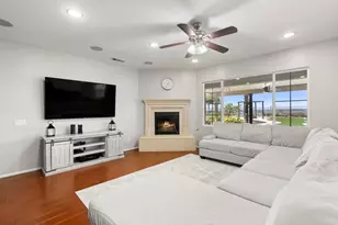 33896 Galleron St, Temecula, CA 92592 - Photo 12