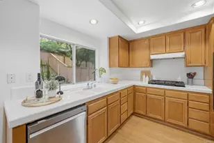 1843 Centennial Way, Escondido, CA 92026 - Photo 18