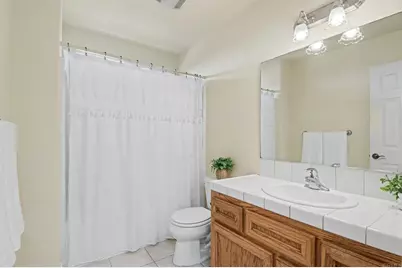 82 Country Club Circle, Chula Vista, CA 91911 - Photo 20