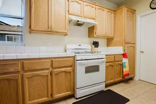 9326 Bennoel Way, Elk Grove, CA 95758 - Photo 14