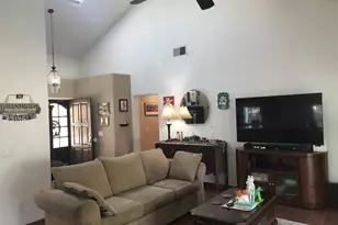 346 Hunter Ct, Alpine, CA 91901 - Photo 1
