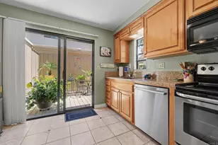 2728 Ariane Dr, San Diego, CA 92117 - Photo 8