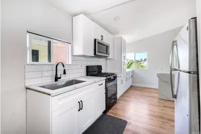 2774 Vista Vista Way, National City, CA 91950 - Photo 18