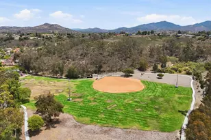 13641 Carriage Rd, Poway, CA 92064 - Photo 36