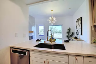 12122 Royal Birkdale Row #303, San Diego, CA 92128 - Photo 8