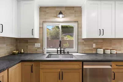 1867 Teakwood Way, Vista, CA 92081 - Photo 12