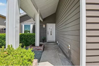104 Lechuza Ln, Spring Valley, CA 91977 - Photo 4