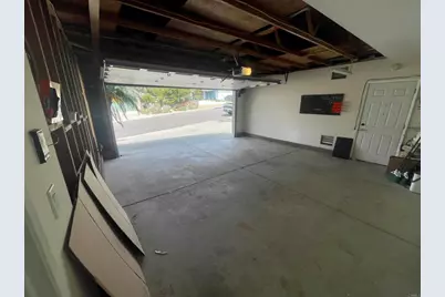 378 Bay Leaf Drive, Chula Vista, CA 91910 - Photo 2