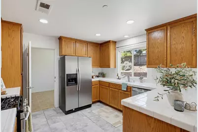 9744 Sierra Madre Road, Spring Valley, CA 91977 - Photo 18