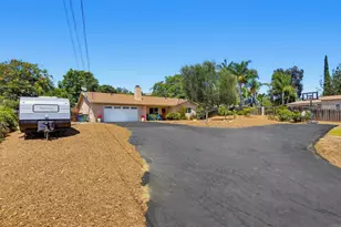 9744 Sierra Madre Rd, Spring Valley, CA 91977 - Photo 4