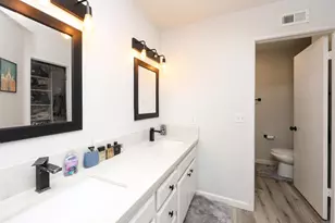 10402 Rancho Carmel Dr, San Diego, CA 92128 - Photo 20