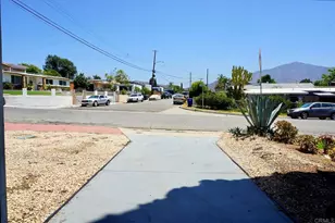 704 Galopago St, Spring Valley, CA 91977 - Photo 4