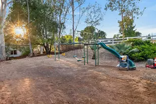 20276 Rancho Villa Rd, Ramona, CA 92065 - Photo 36