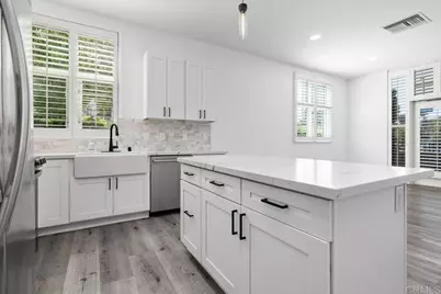 110 W Island Avenue, San Diego, CA 92101 - Photo 18