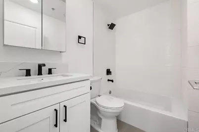 110 W Island Avenue, San Diego, CA 92101 - Photo 34