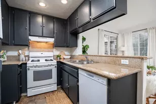 4338 Montalvo 3, San Diego, CA 92107 - Photo 10