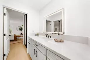 1855 Diamond St, San Diego, CA 92109 - Photo 18