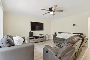 1328 Iris Ave, Imperial Beach, CA 91932 - Photo 2