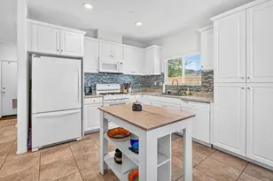 259 Dun Blazer Wy, Fallbrook, CA 92028 - Photo 10