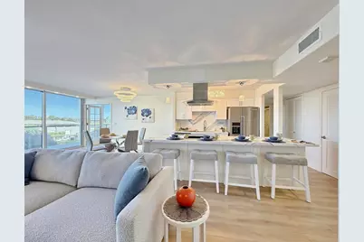 1820 Avenida Del Mundo #208, Coronado, CA 92118 - Photo 8