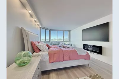 1820 Avenida Del Mundo #208, Coronado, CA 92118 - Photo 22