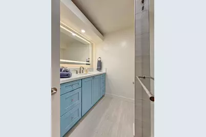 1820 Avenida Del Mundo #208, Coronado, CA 92118 - Photo 18