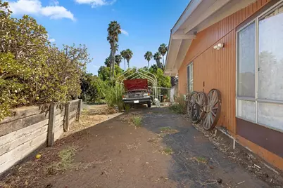 609 Roca Place, Vista, CA 92084 - Photo 38
