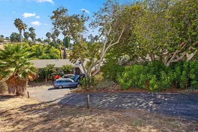 609 Roca Place, Vista, CA 92084 - Photo 4