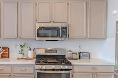 42132 Orange Blossom Drive, Temecula, CA 92591 - Photo 10