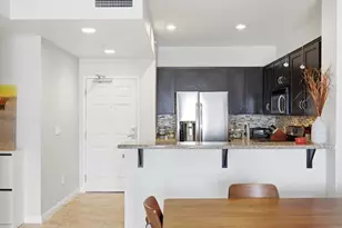 450 J St, San Diego, CA 92101 - Photo 18