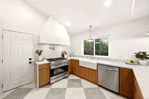 1315 Barbara Dr, Vista, CA 92084 - Photo 6