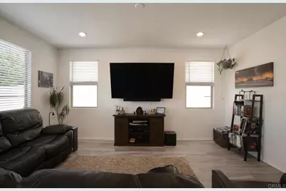 1525 Wildgrove Ave, Vista, CA 92081 - Photo 10