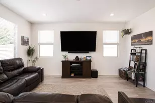 1525 Wildgrove Ave, Vista, CA 92081 - Photo 14