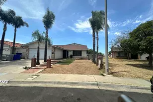 1874 Reo Ct, San Diego, CA 92139 - Photo 2